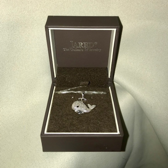 Jared Whale necklace - Picture 3 of 4